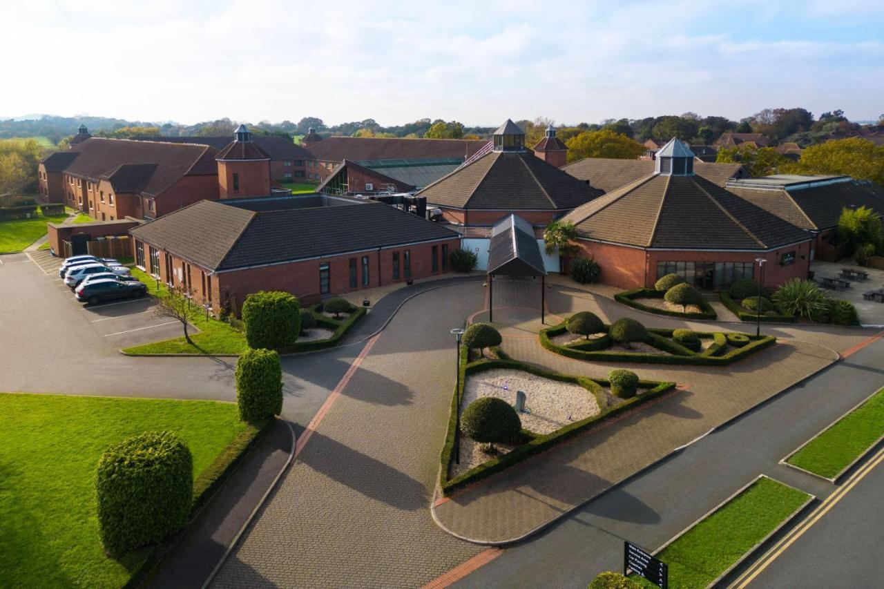 Delta Hotels By Marriott Waltham Abbey Exteriér fotografie